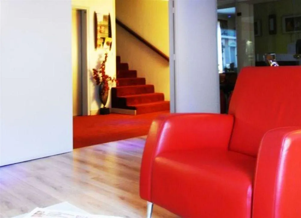 *** Hotel Logis Hôtel La Caravelle Toulouse France